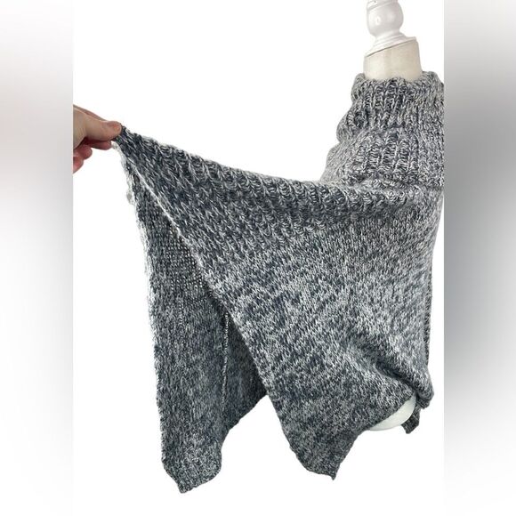 Wooden ships Chunky Knit Mohair wool mix turtleneck knit poncho sweater size M/L - Picture 6 of 9